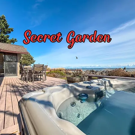 Villa Sq Secret Garden